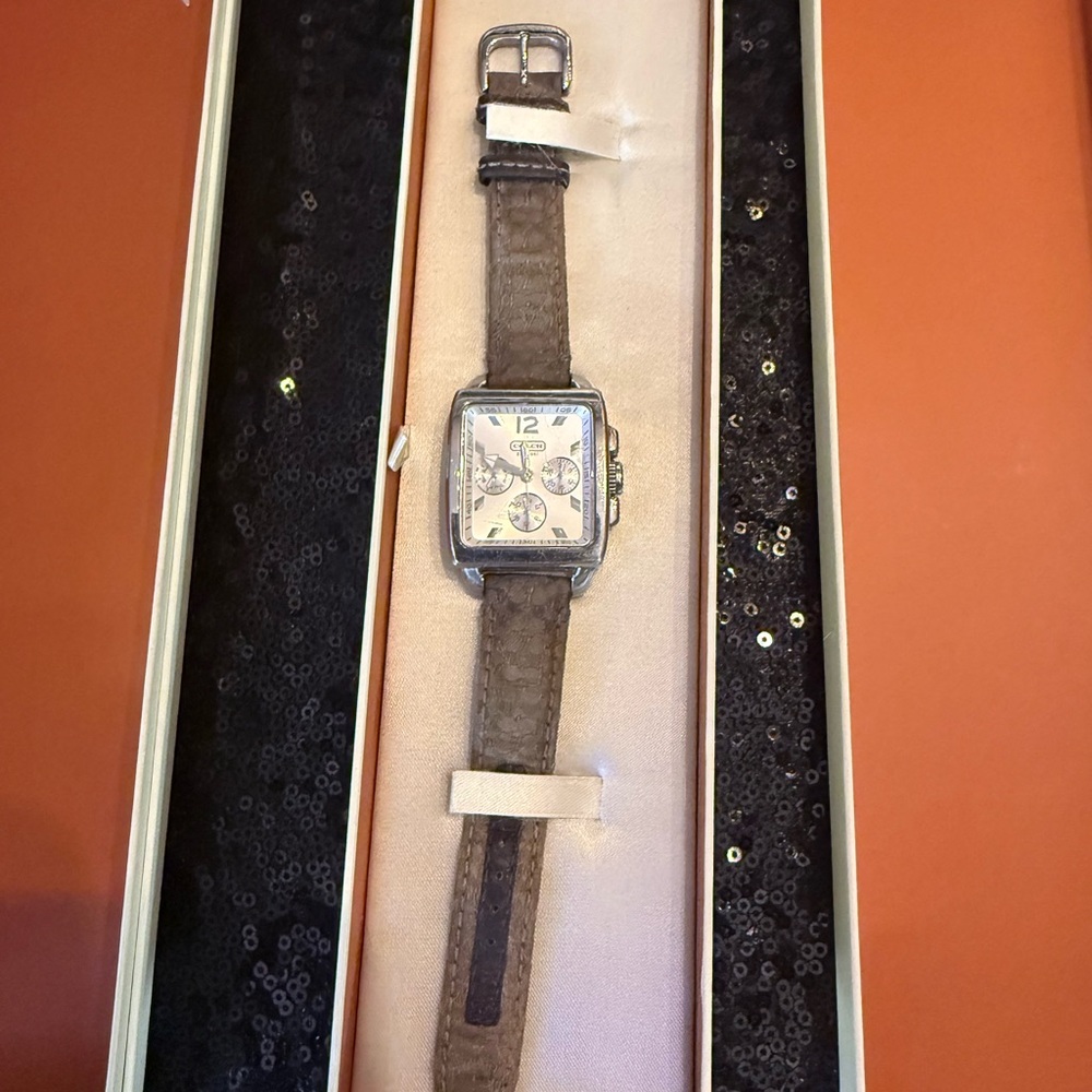 Coach Silver and Brown Leather Watch - Picture 4 of 7
